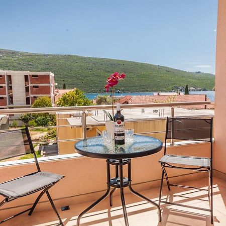 הרצג-נובי Apartments Ruzmarin מראה חיצוני תמונה