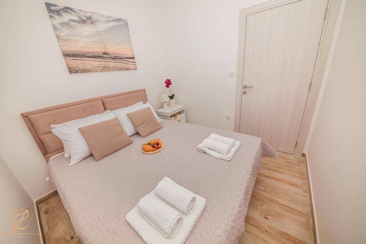 הרצג-נובי Apartments Ruzmarin מראה חיצוני תמונה