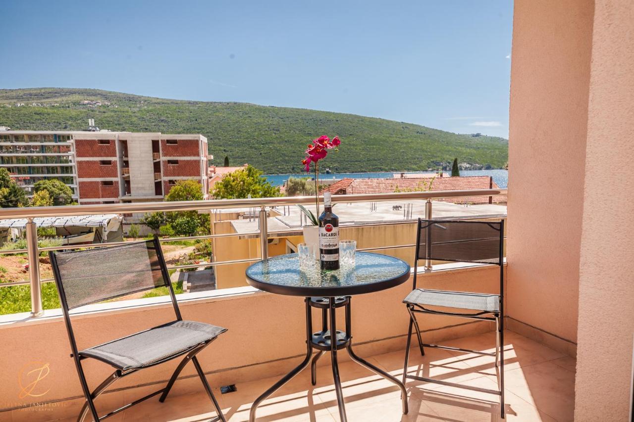 הרצג-נובי Apartments Ruzmarin מראה חיצוני תמונה
