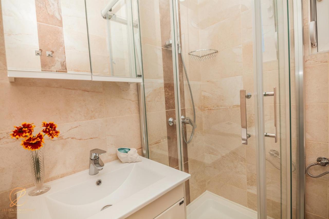 הרצג-נובי Apartments Ruzmarin מראה חיצוני תמונה
