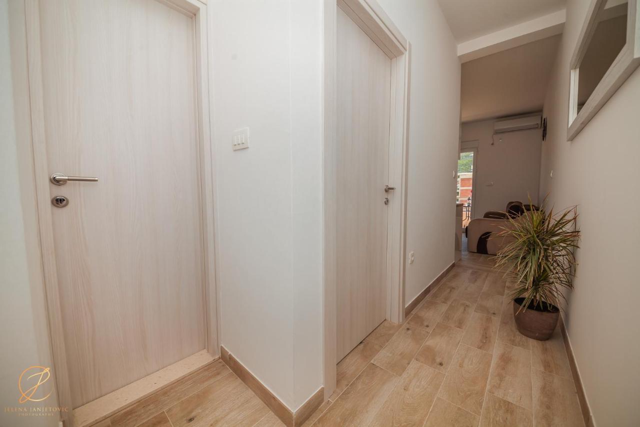 הרצג-נובי Apartments Ruzmarin מראה חיצוני תמונה